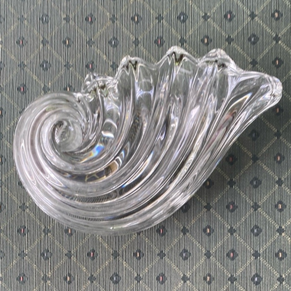 Mikasa Crystal Clearwater Shell Wave Candy Dish with Lid